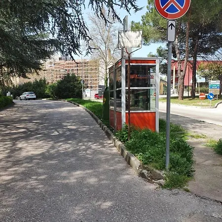 Appartement Charming Tilli With Parking