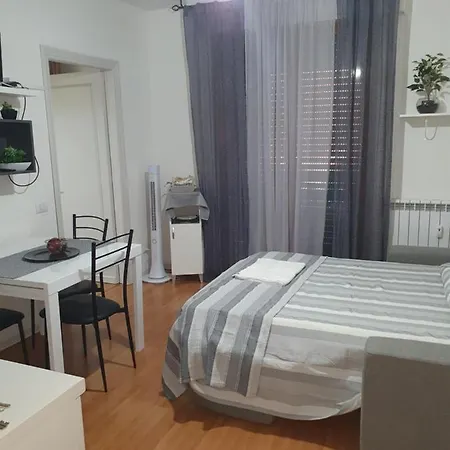 Appartement Charming Tilli With Parking
