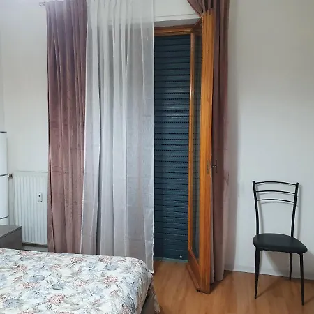 Charming Tilli With Parking Apartment